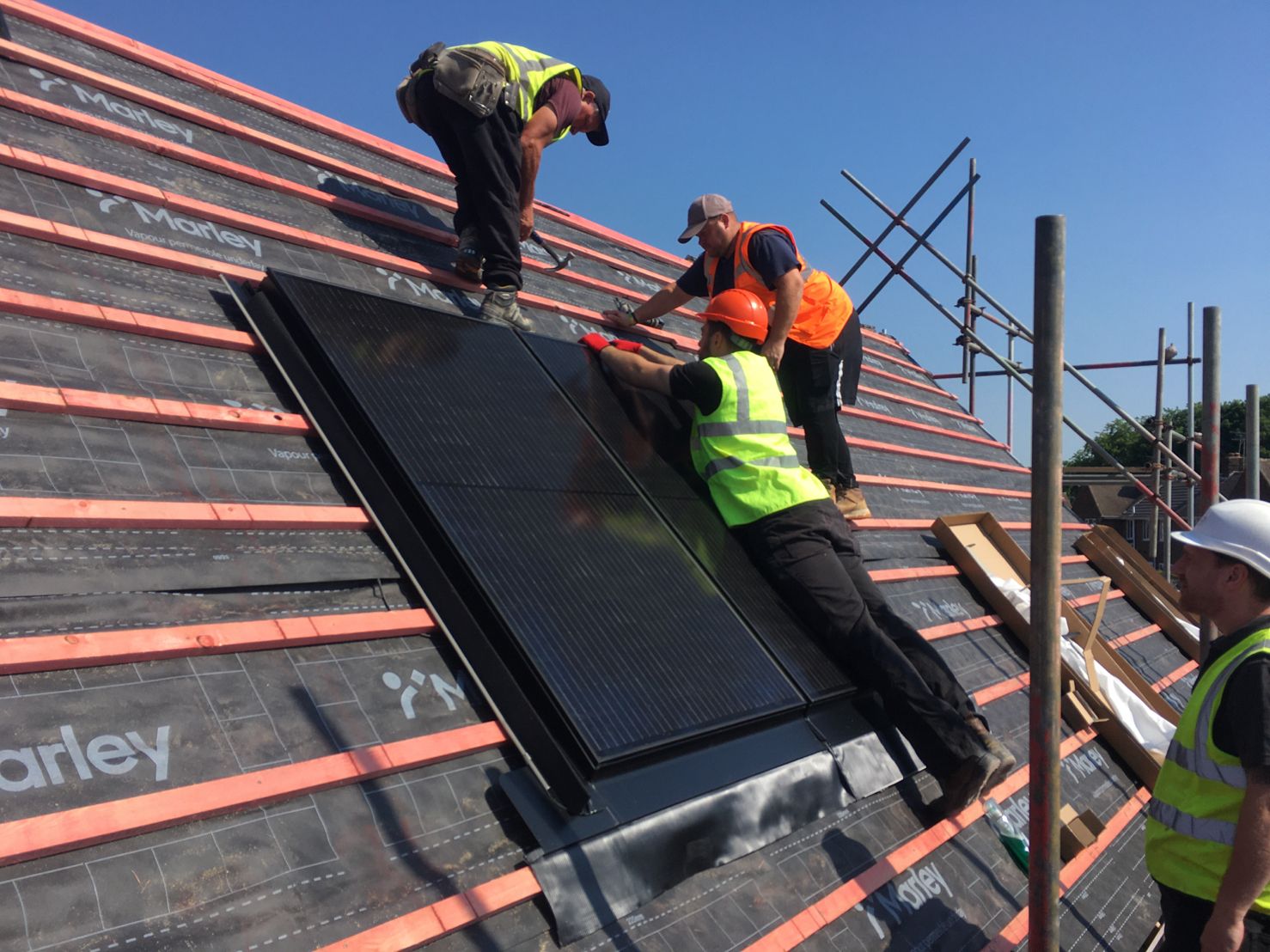 An installer’s guide to solar panel installation Master Roofers UK